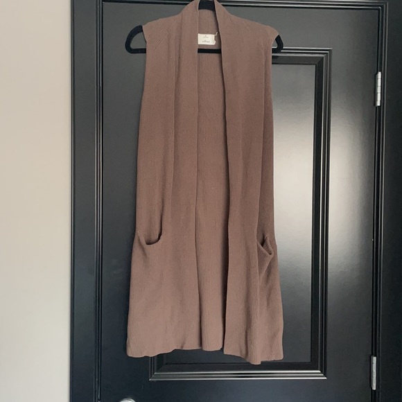 Wilfred Olivie vest - Picture 1 of 5